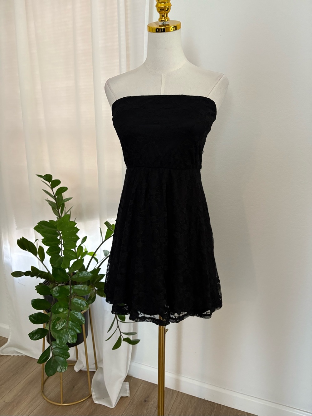 Love Reign Black Strapless Lace Skater Dress